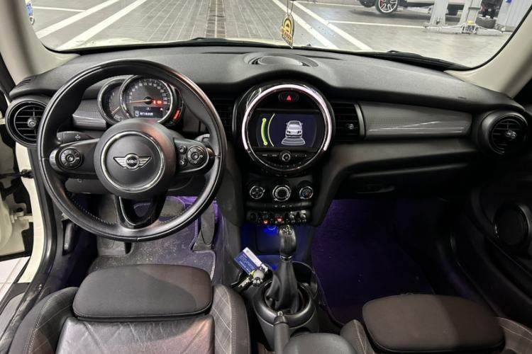 Used  MINI 2016 1.5T COOPER
