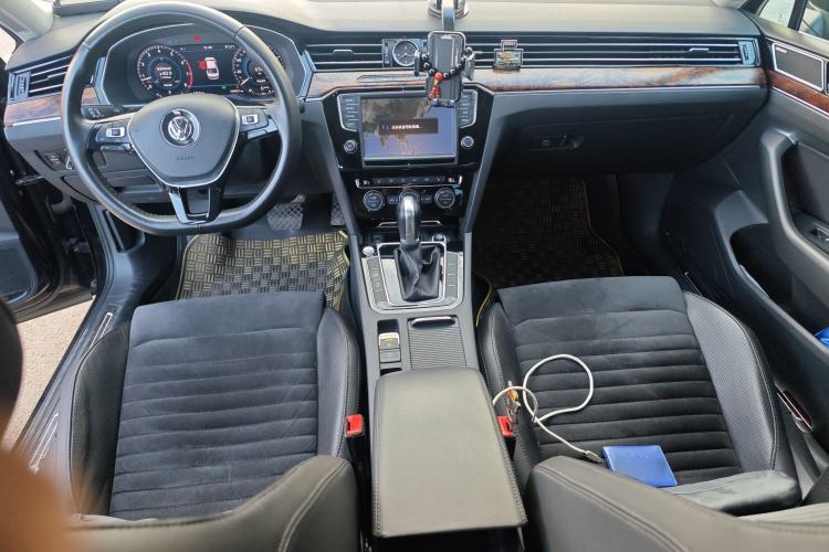 Used Volkswagen Magotan 2017 380TSI DSG Prestige Edition
