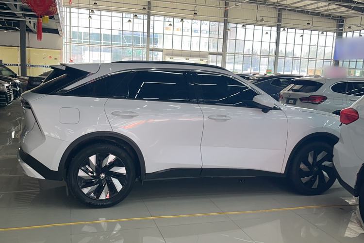 Used Venucia V DD-i 2023 110 km iE Version
