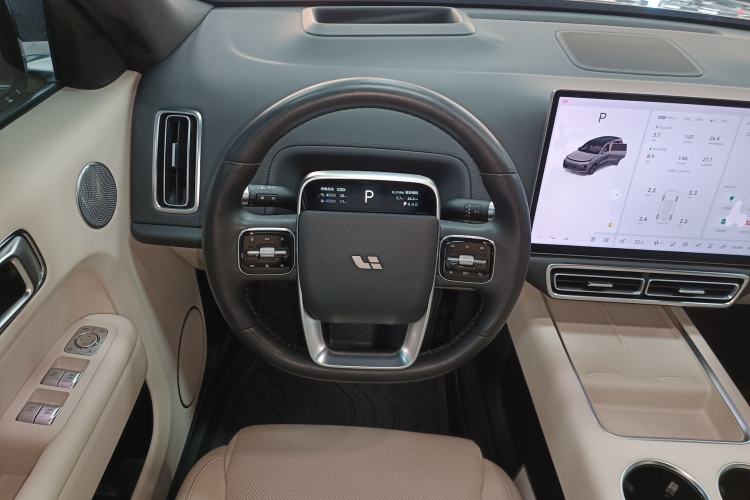 Used Li Auto L8 2023 Pro Model
