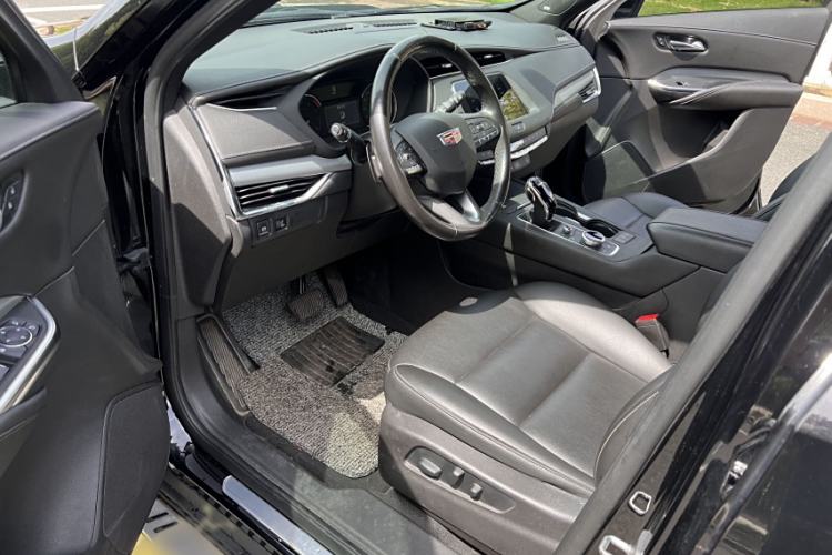 Used Cadillac XT4 2021 28T Two-Wheel Drive Leading Version
