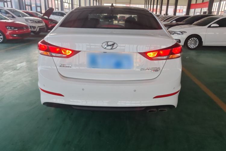 Used Hyundai Elantra 2016 1.4T Dual-Clutch Xuan Dong · Dynamic Version