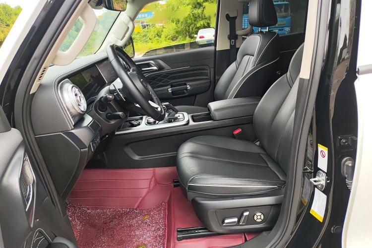 Used Tank 300 2021 City Edition 2.0T—Truly Stylish
