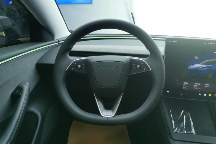 Used Tesla Model 3 2025 Rear-Wheel-Drive Version
