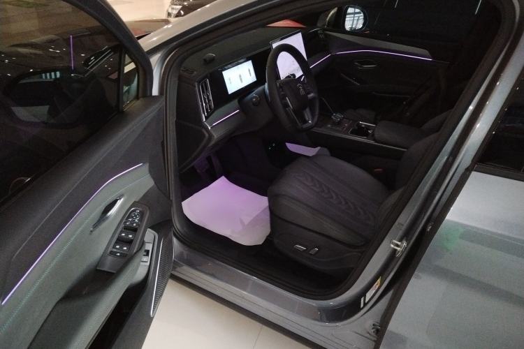 Used BYD Song L DM-i 2024 112 km Beyond Edition