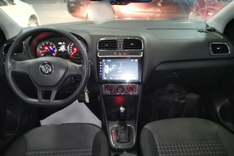 Used Volkswagen Polo 2014 1.6L Automatic Comfort Edition