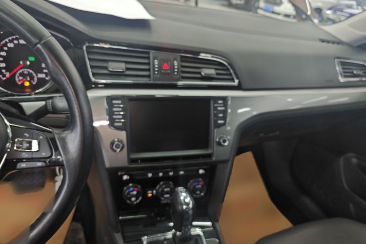 Used Volkswagen Lamando 2018 280TSI DSG Comfort Edition