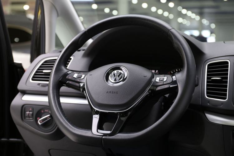 Used Volkswagen Sharan 2018 Revised Version 380TSI Comfort Edition 7-Seater
