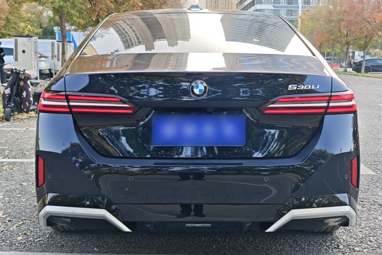 Used BMW 5 Series 2024 525Li M Sport Package