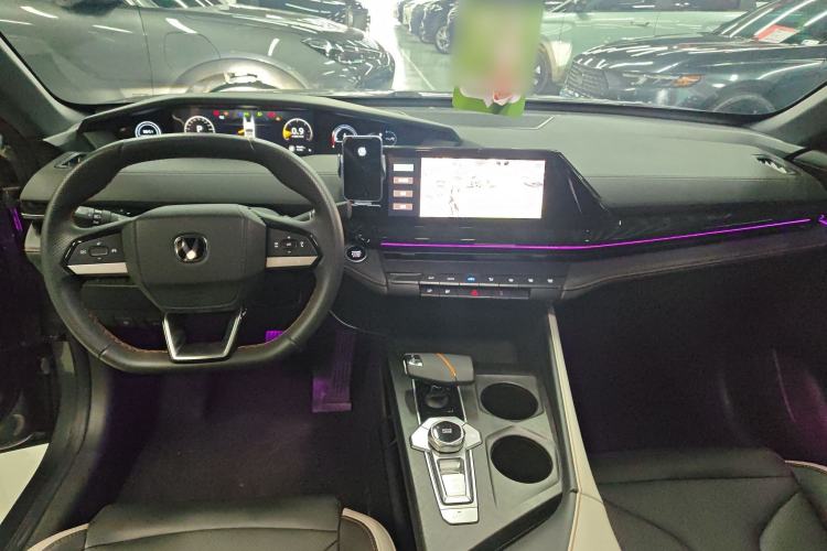 Used Changan UNI-V 2023 1.5T Premium Model