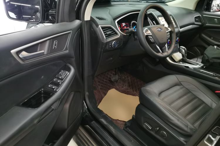 Used Ford Edge 2018 Facelifted EcoBoost 245 Two-Wheel-Drive Platinum Edition 5 Seats China V Emission Standard
