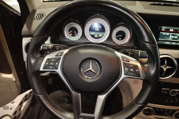 Used Mercedes-Benz GLK-Class 2015 GLK 260 4MATIC Dynamic Edition Ultimate Version