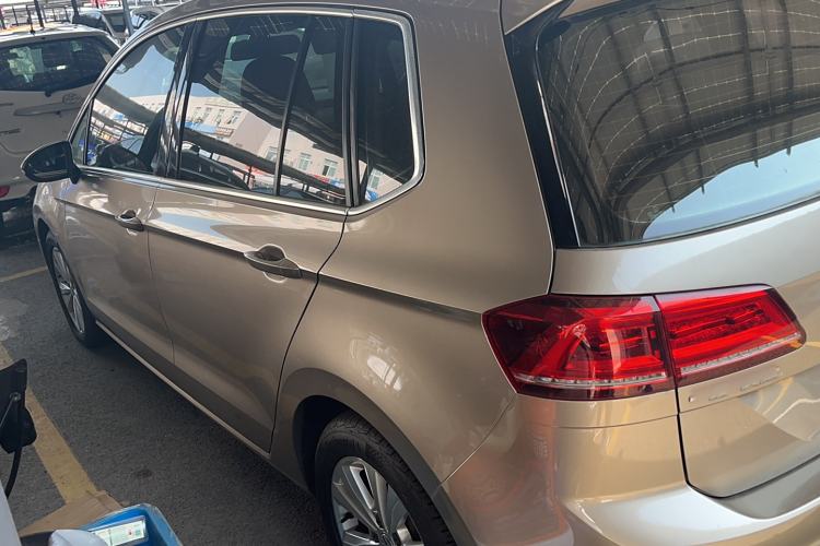 Used Volkswagen Golf Sportsvan 2016 230TSI Automatic Trend Edition
