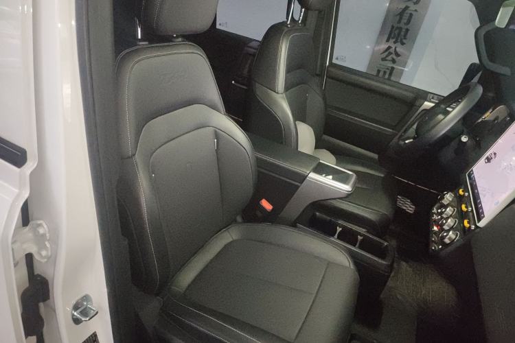 Used  V23 2025 401 Two-Wheel Drive Advanced Edition
