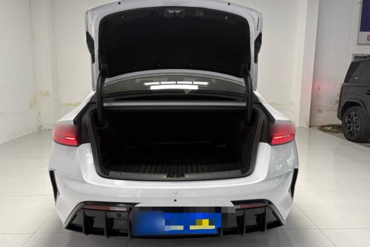 Used BYD Seal 2022 700 km Long-Range Rear-Wheel-Drive Version