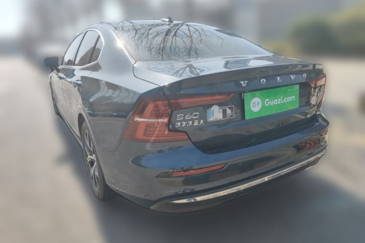 Used Volvo S60 2024 B4 Zhiyi Luxury Edition
