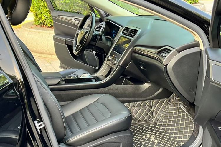 Used Ford Mondeo 2017 EcoBoost 180 Stylish Model
