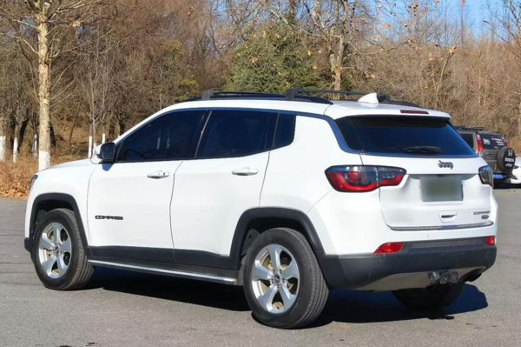 Used  Compass 2017 200T Automatic Family Edition
