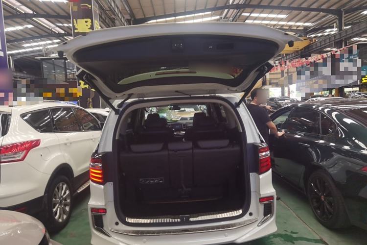 Used Honda Elysion 2019 2.0L Hybrid Luxury Edition
