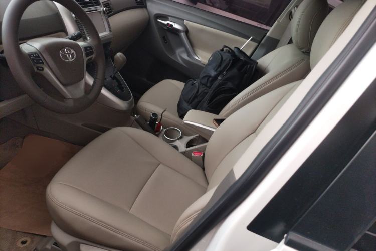 Used Toyota Verso 2015 180E CVT Crossover Edition