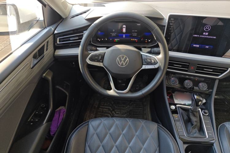 Used Volkswagen Sagitar 2023 300TSI DSG Excellence Edition
