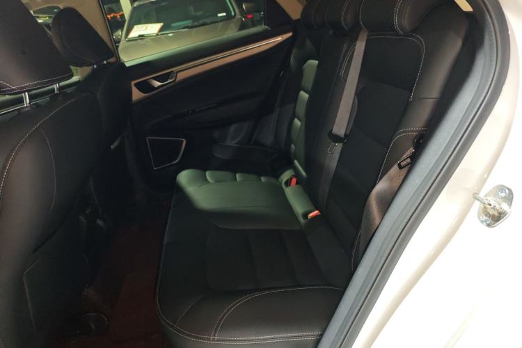 Used Geely Auto Emgrand GL 2018 1.8L Manual Elite Smart Connectivity Version
