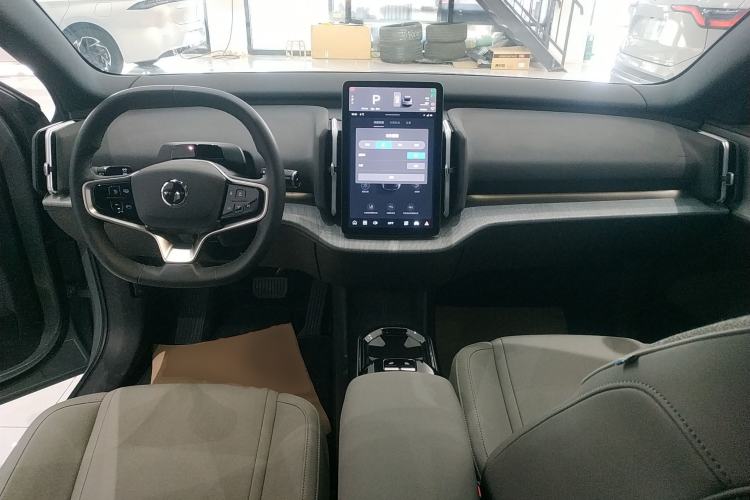 Used Volvo EX30 2025 Rear-Drive Long-Range Version Ultra