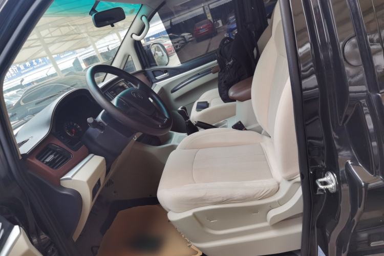 Used FORTHING Lingzhi 2019 M5L 1.6L 9-Seater Base Model China VI Standard