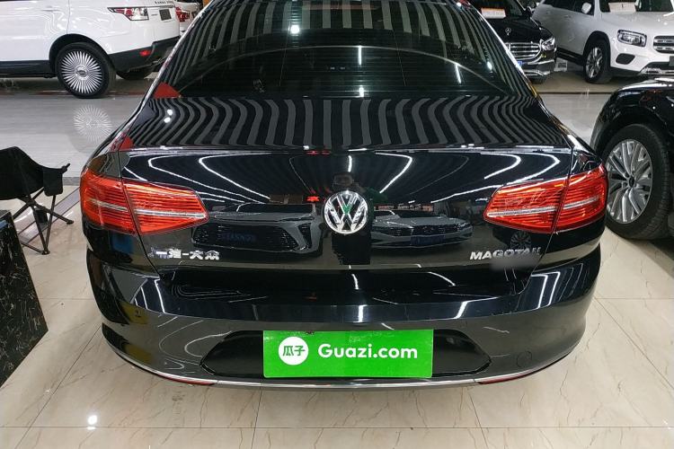 Used Volkswagen Magotan 2017 280TSI DSG Comfort Model
