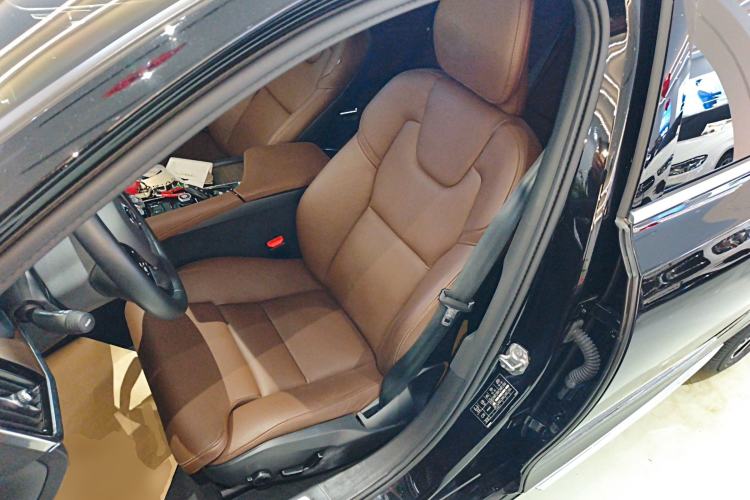 Used Volvo S90 2021 B5 Zhiyuan Luxury Edition
