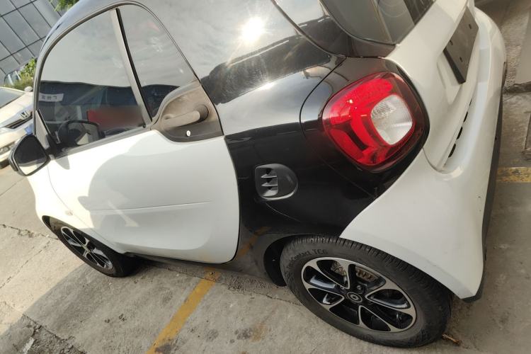 Used  fortwo 2015 1.0L 52 kW Hardtop Passion Edition
