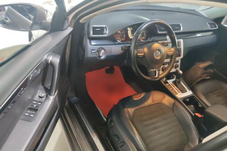 Used Volkswagen Magotan 2015 2.0 TSI Luxury Model
