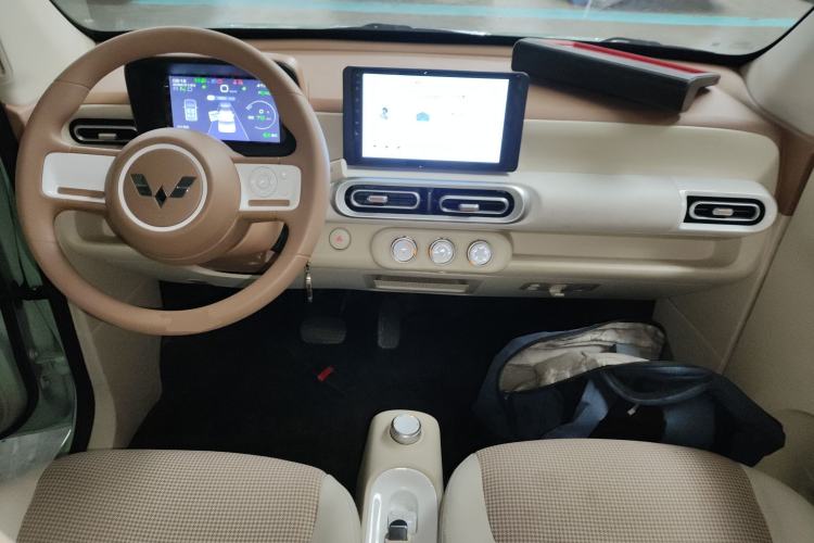 Used Wuling Hongguang MINIEV 2024 3rd Generation 215km Youth Edition
