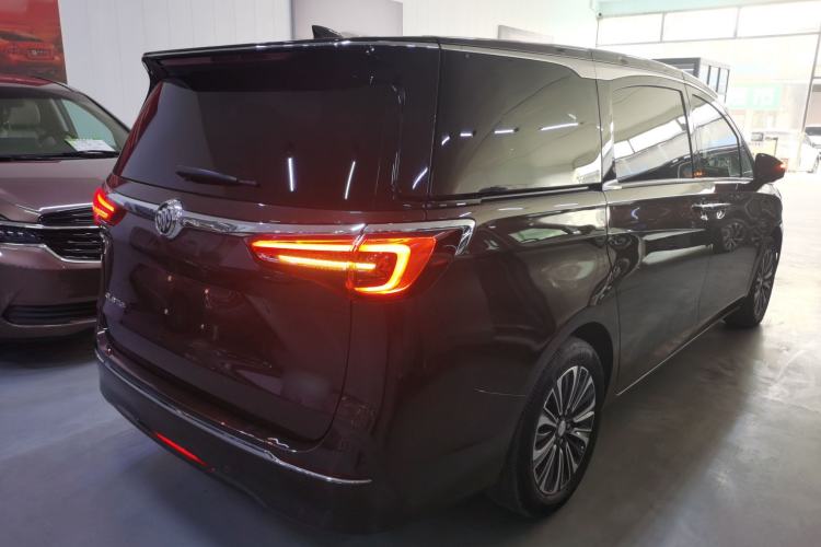 Used Buick GL8 2020 ES Land Cruiser 653T Luxury Model
