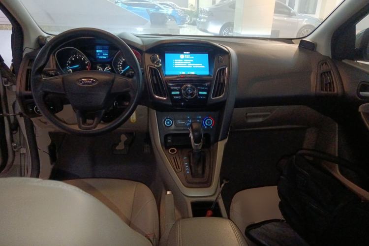 Used Ford Focus 2015 Sedan 1.6L Automatic Comfort Model
