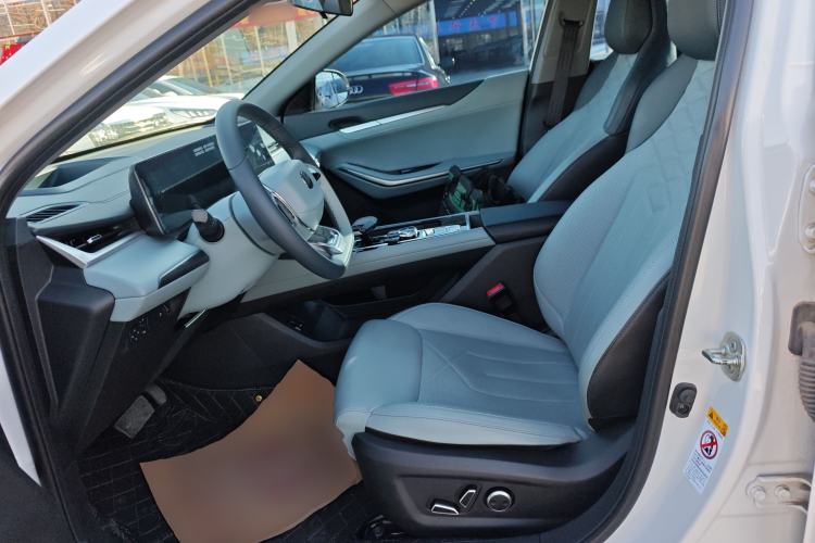 Used Changan Ruicheng PLUS 2023 1.5T DCT Lingyue Trim