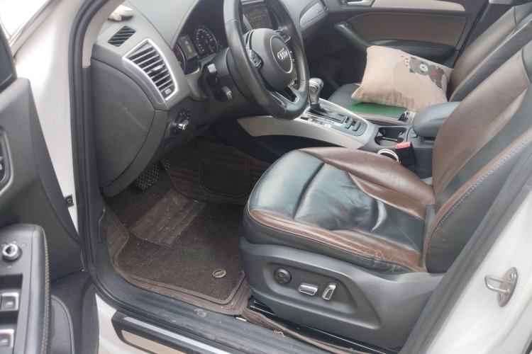 Used Audi Q5 2018 Collector's Edition 40 TFSI Technology Model