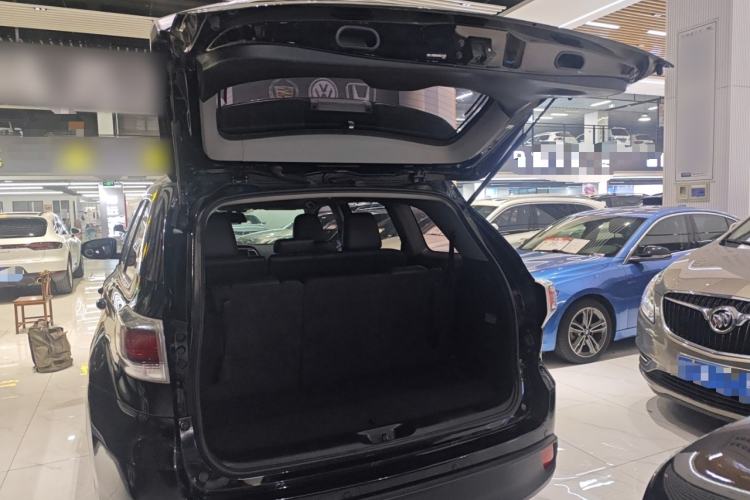 Used Toyota Highlander 2017 2.0T Four-Wheel Drive Luxury Edition 7 Seats