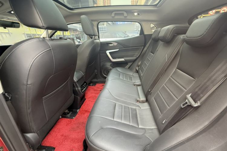 Used Wey VV5 2020 1.5T Two-Wheel Drive Color Pioneer
