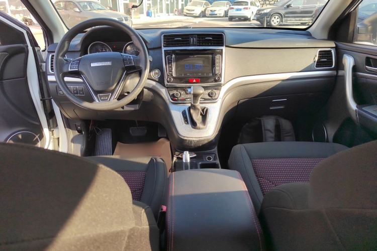 Used Haval M6 2018 Revised Version 1.5T DCT Two-Wheel Drive Urban Style
