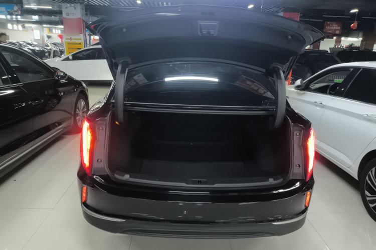 Used Hongqi E-QM5 2024 500km Range Edition