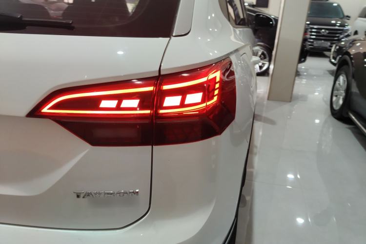 Used Volkswagen Tayron 2020 330TSI Two-Wheel Drive Luxury Smart Connectivity Version
