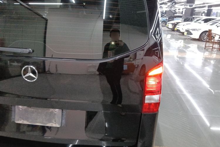 Used Mercedes-Benz Vito 2021 2.0T Elite Version 7 Seats
