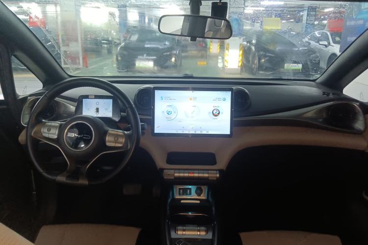 Used BYD Dolphin 2023 420 km Free Version

