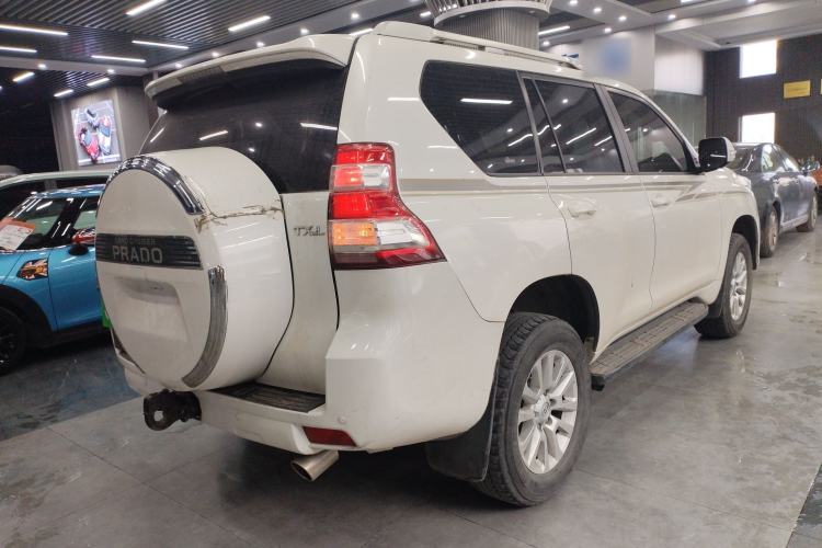 Used Toyota Prado 2017 4000 TXL Dual Airbags Side-Mounted – Middle East Version
