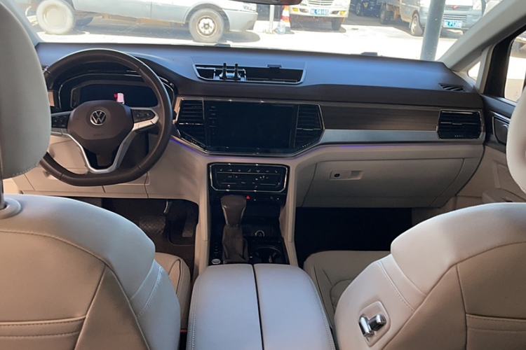 Used Volkswagen Viloran 2020 380TSI Prestige Edition
