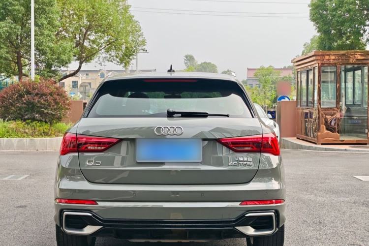 Used Audi Q3 2024 40 TFSI Fashion Dynamic Model