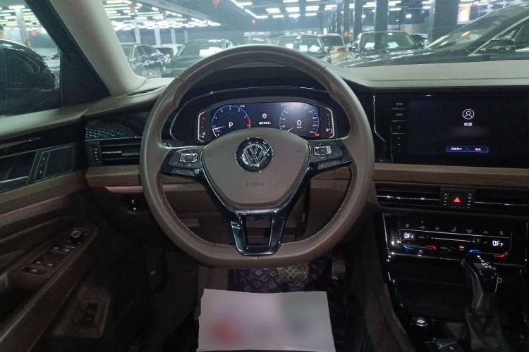 Used Volkswagen Passat 2020 330TSI Luxury Edition China VI