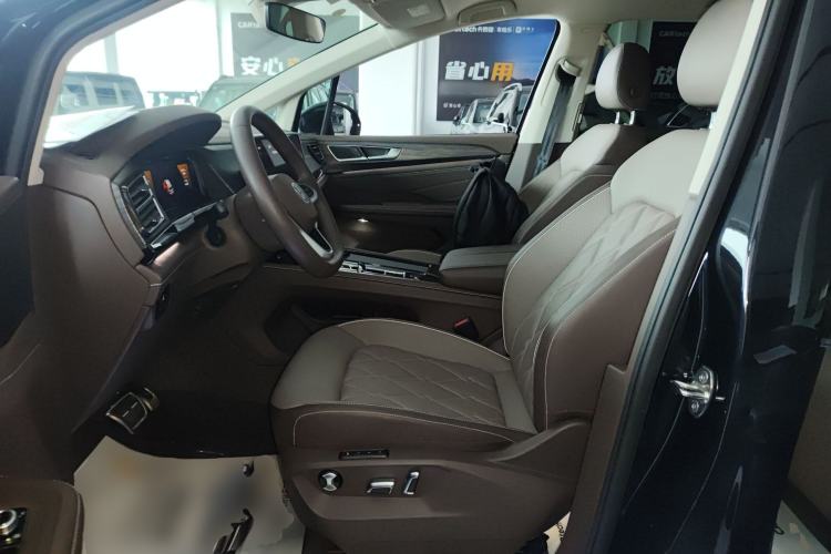 Used Volkswagen Viloran 2024 380TSI Premium Edition