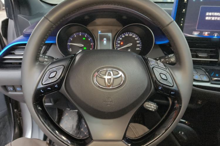 Used Toyota IZOA 2018 2.0L Yichi Version China VI Standard